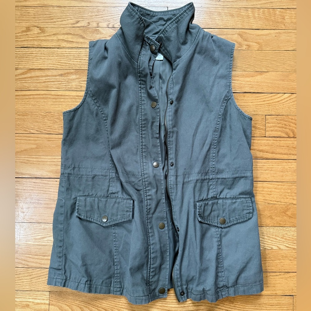 Green Sleeveless Vest